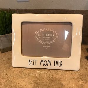 Accessories - Rae Dunn• Best Mom Ever• Frame Accessories - Rae Dunn• Best Mom Ever• Frame